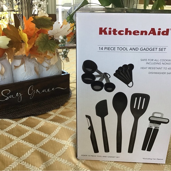 KitchenAid, 14 Piece tool and Gadget set - Picture 2 of 2